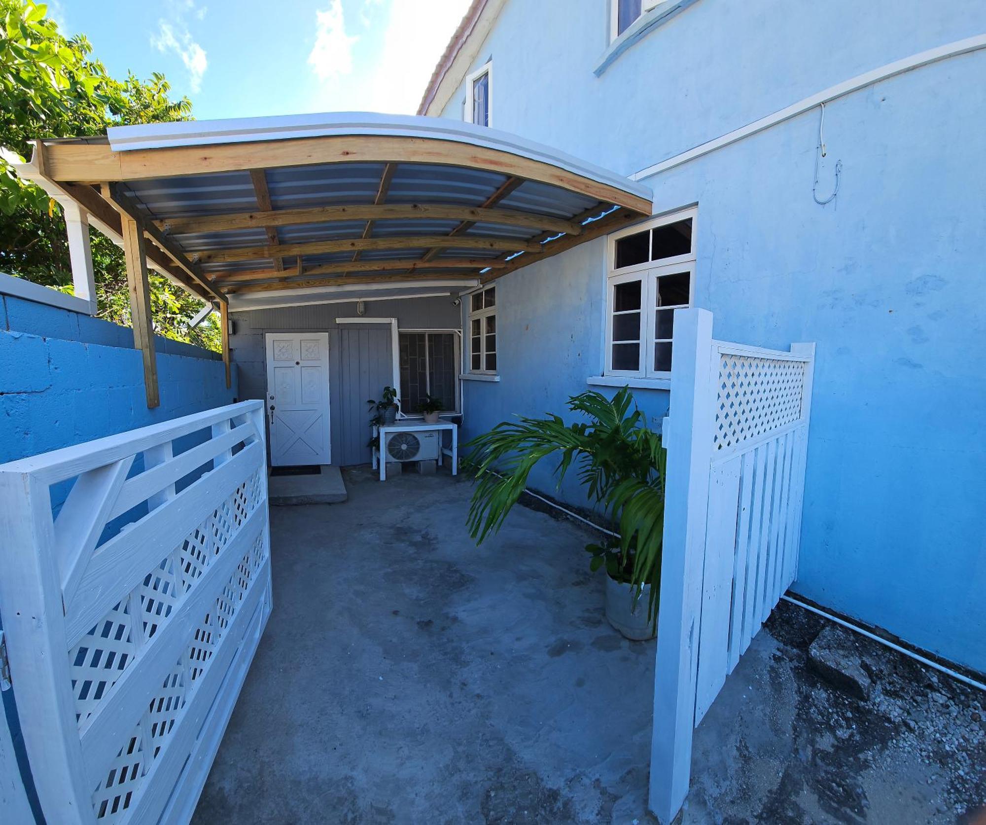 Gloria'S Mini Hideaway Apartment Christ Church Exterior photo